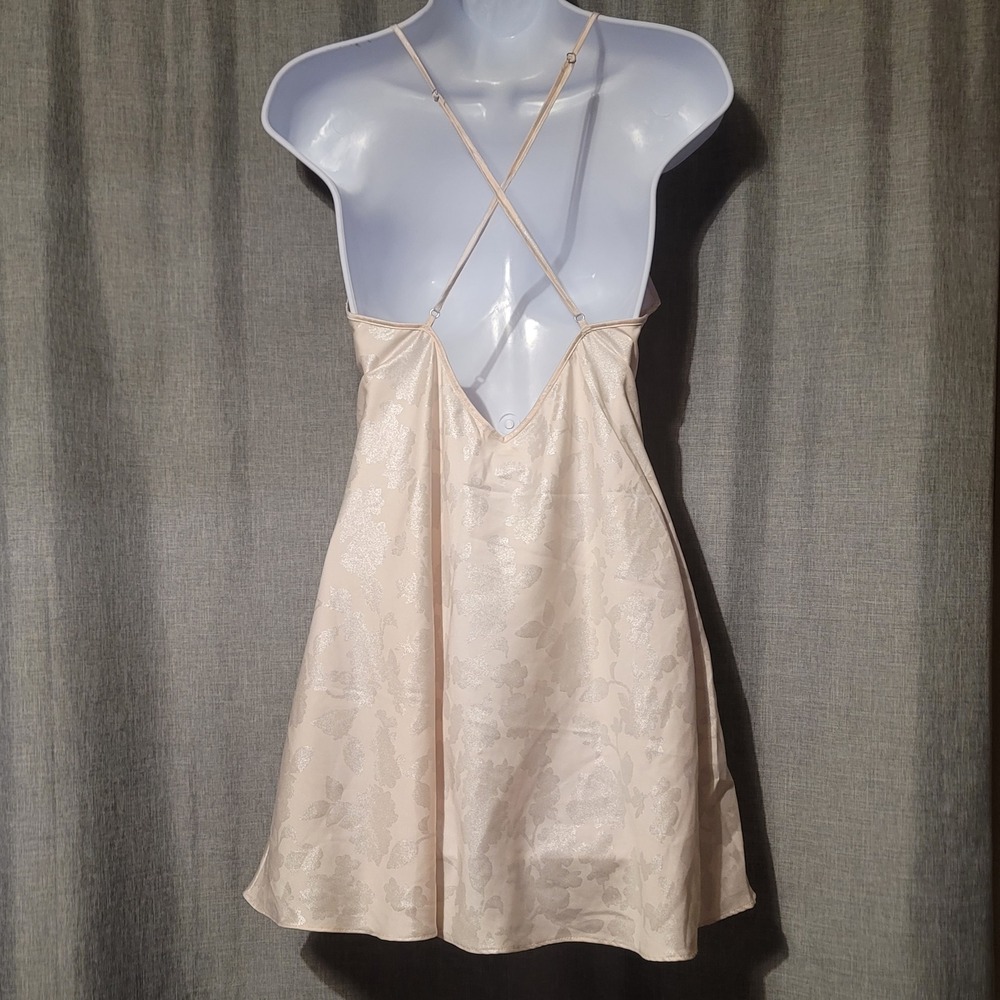 Victorias Secret Champagne Pink Floral Jacquard Satin Slip Dress Open Back Large - Picture 3 of 6